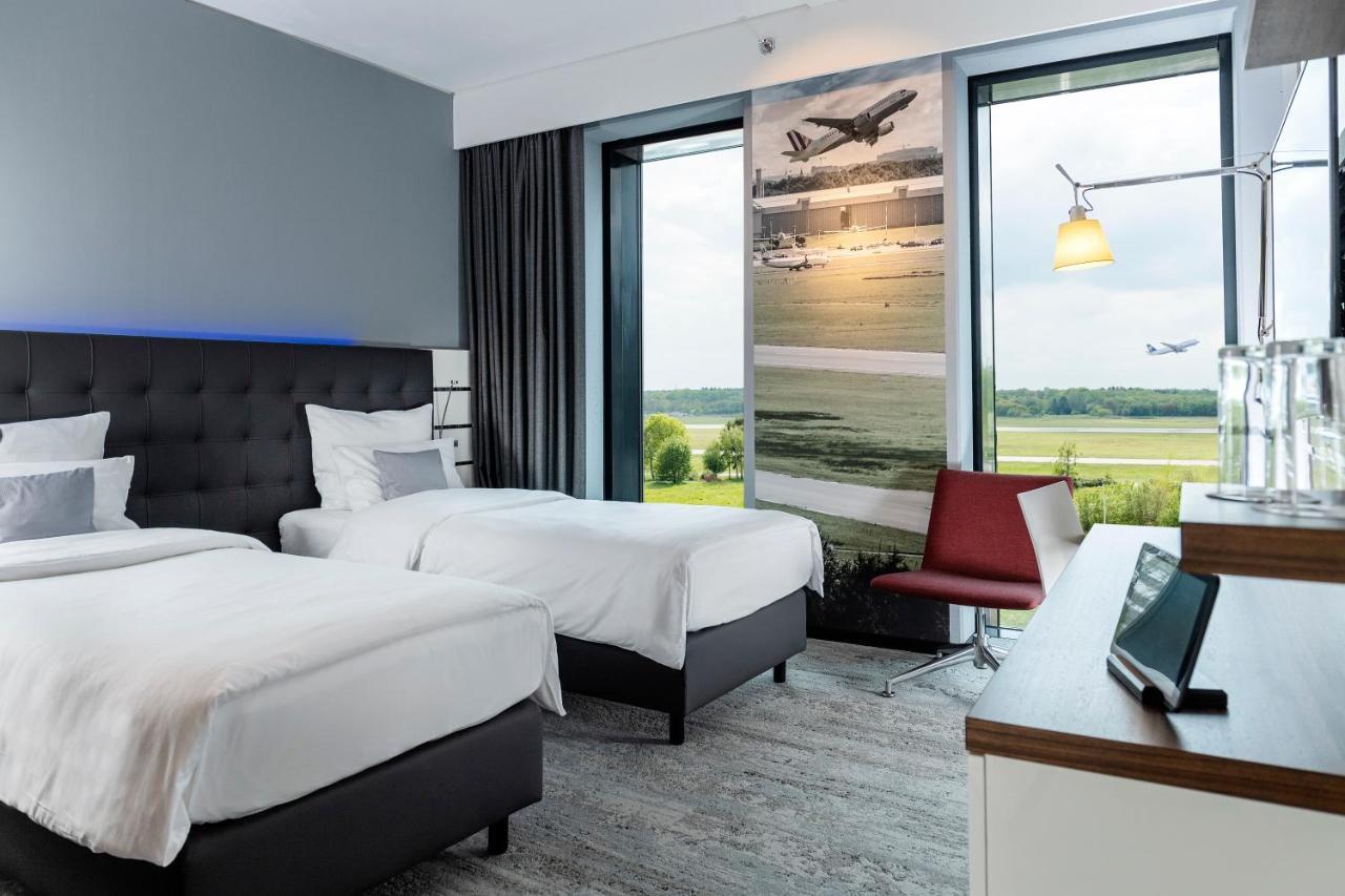 Отель Airport Plaza Hamburg 4*