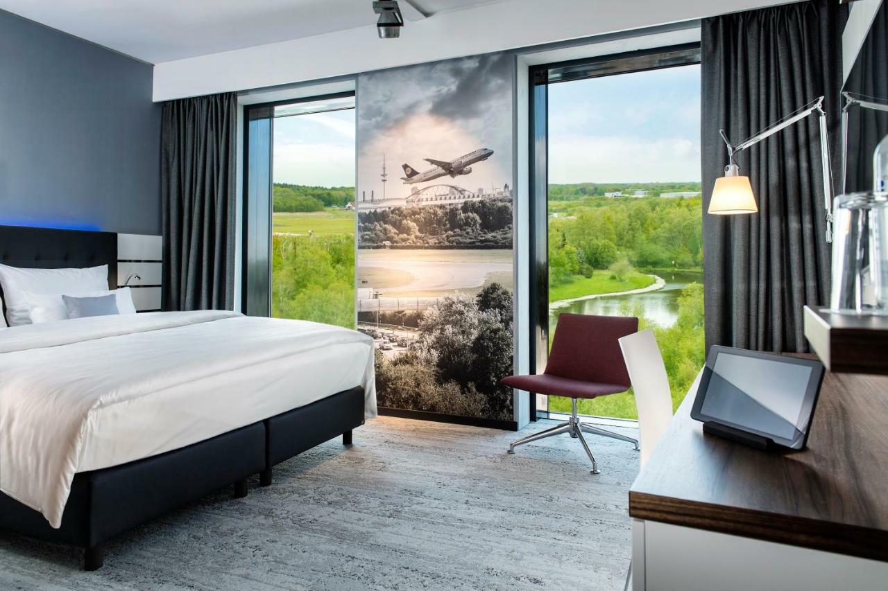 Airport Plaza Hamburg Отель 4*
